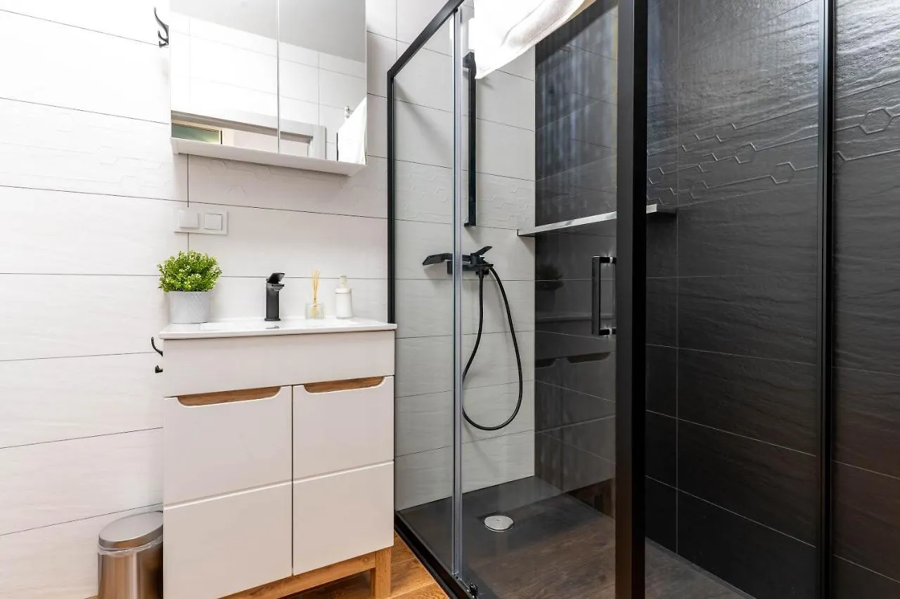 Wrocapartments Citycenter - Parking Free Wroclaw Apartment